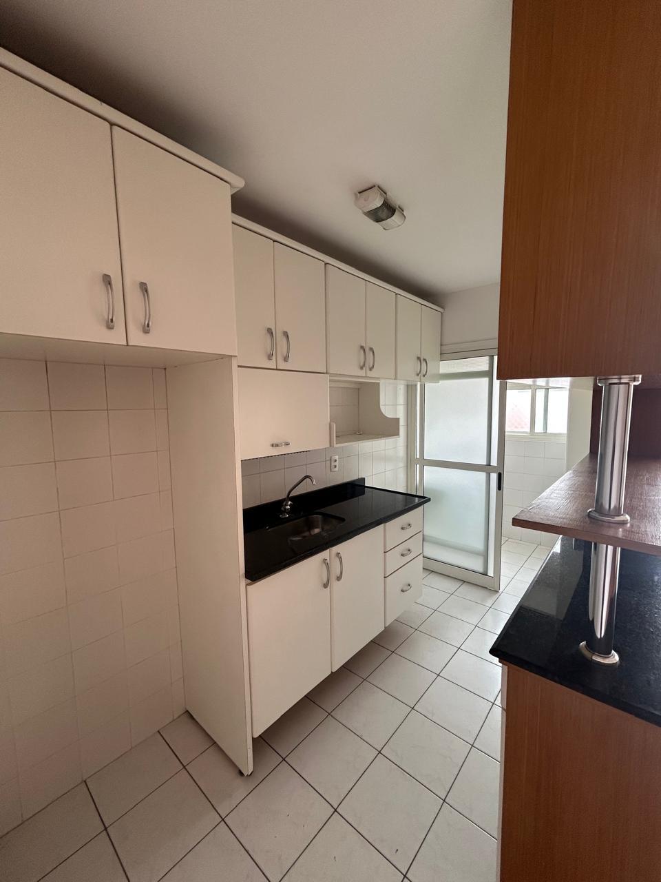 Pinheiros - Apartamento 02 Dormitórios com Varanda, OPORTUNIDADE!