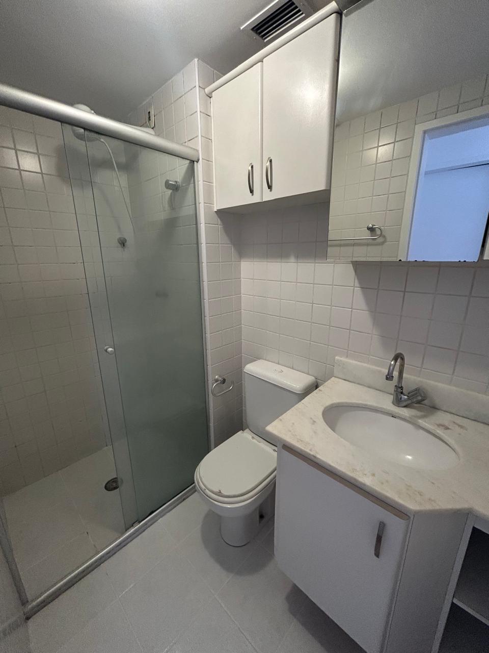 Pinheiros - Apartamento 02 Dormitórios com Varanda, OPORTUNIDADE!