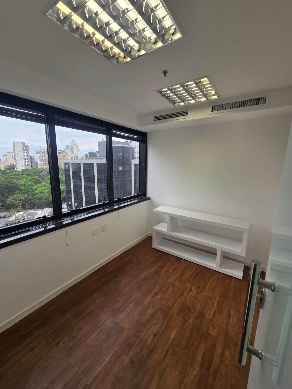 Conjunto Comercial na Avenida Angélica
