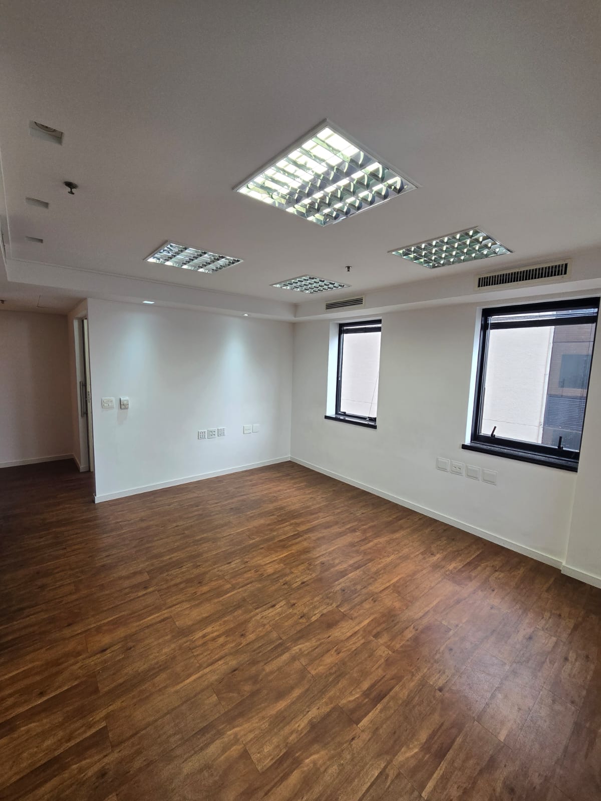 Conjunto Comercial na Avenida Angélica