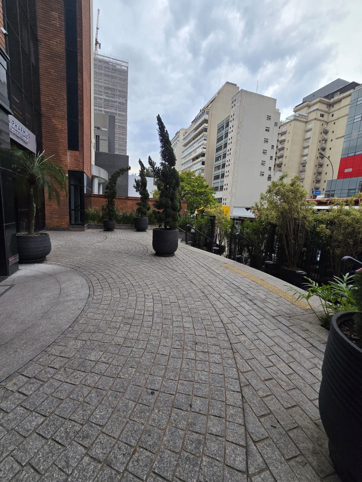 Conjunto Comercial na Avenida Angélica