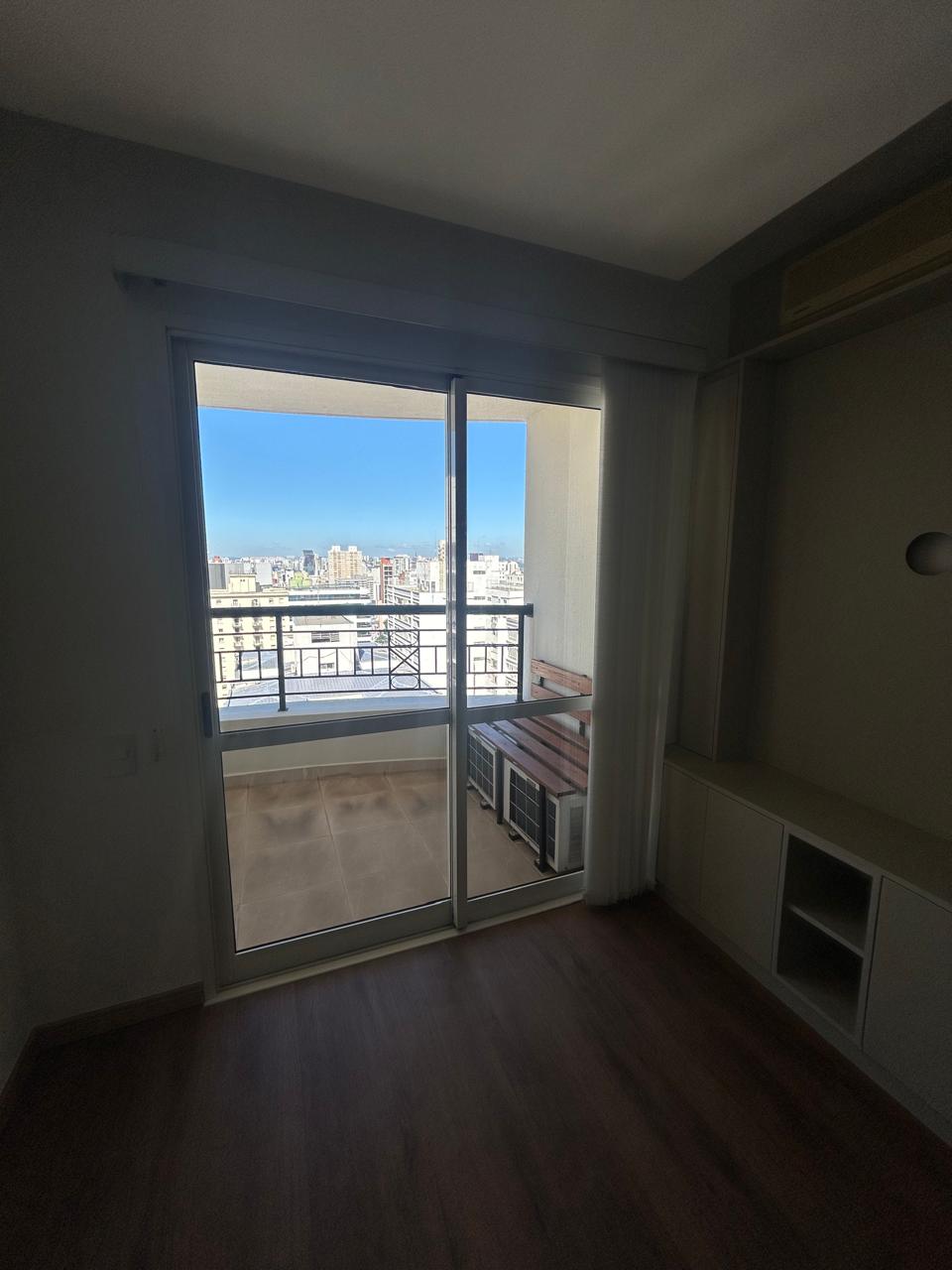 Apartamento Locação Rua Alves Guimarães Excelente Localização