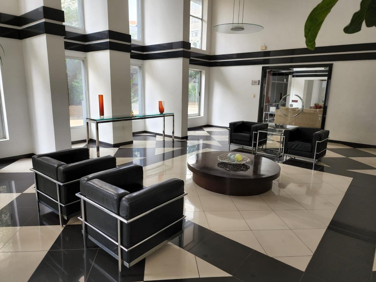 Lindo Apartamento Duplex 1 dorm em Pinheiros para locação