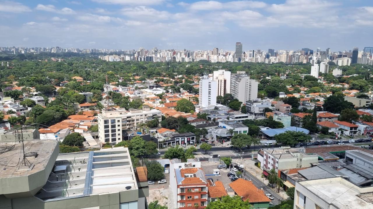 Lindo Apartamento Duplex 1 dorm em Pinheiros para locação