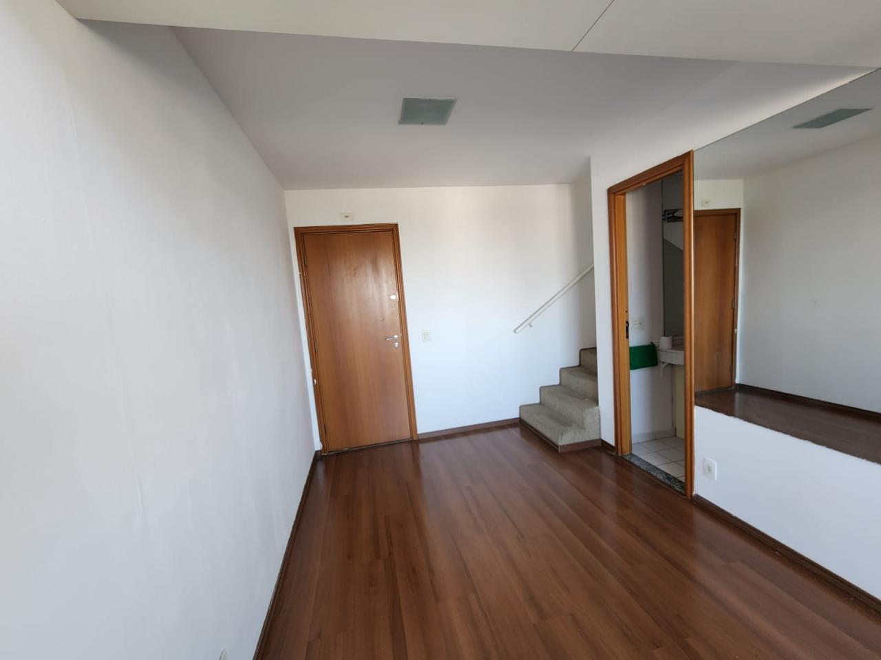 Lindo Apartamento Duplex 1 dorm em Pinheiros para locação